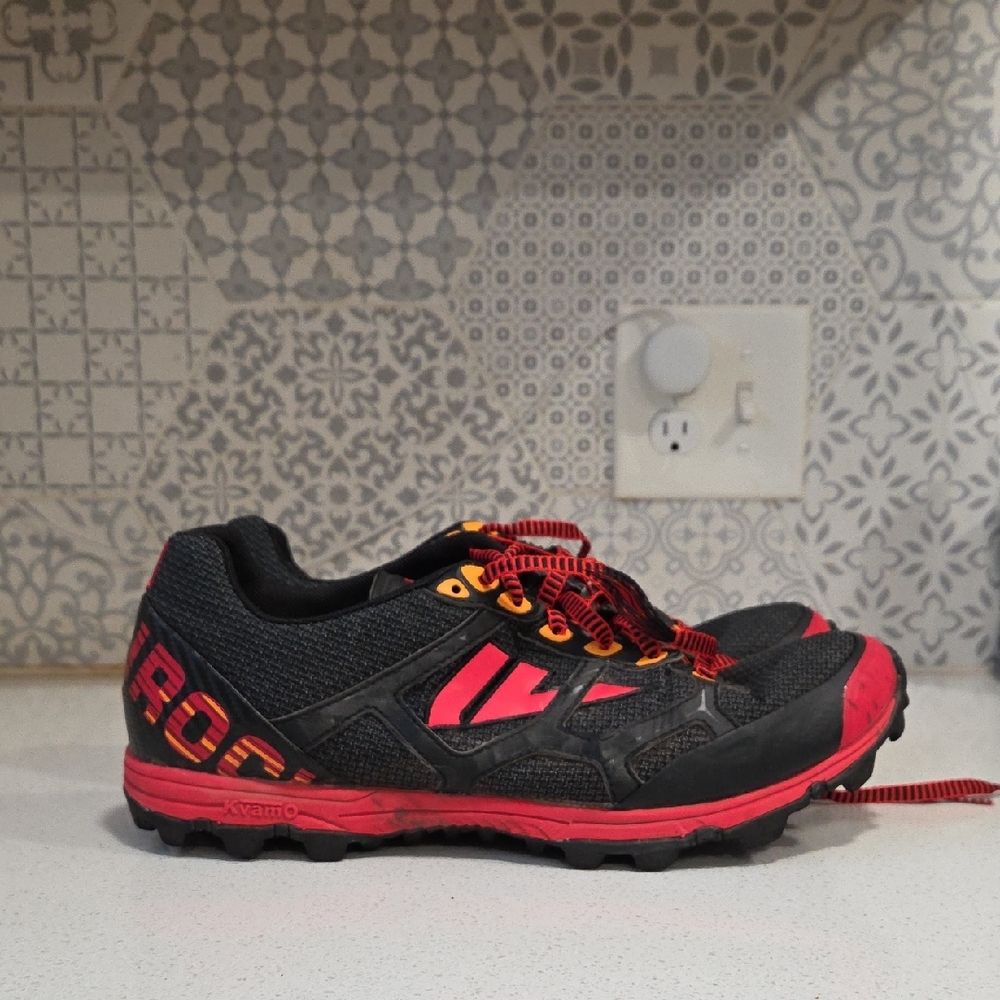 IROCK Trail Running Shoes - Black & Red - VIBRAM Style